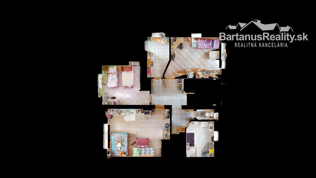 BartanusReality - Na predaj rozmerný rodinný dom s pozemkom 2480 m2 v Dubnici nad Váhom, Bottova ulica.