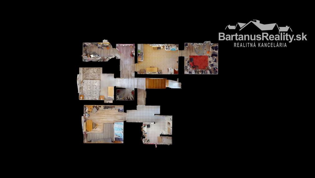 BartanusReality - Na predaj rozmerný rodinný dom s pozemkom 2480 m2 v Dubnici nad Váhom, Bottova ulica.