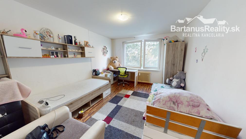 BartanusReality - !!!!! REZERVOVANÝ !!!!! kompletne zrekonštruovaný 2 izbový byt v Dubnici nad Váhom, Centrum I.