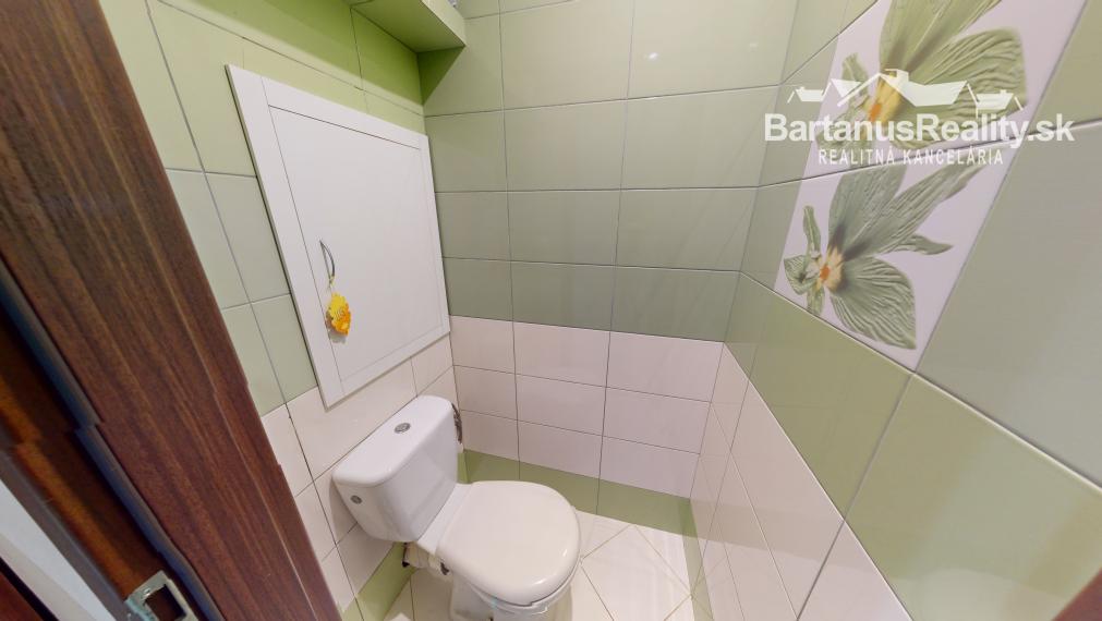 BartanusReality - !!!!! REZERVOVANÝ !!!!! kompletne zrekonštruovaný 2 izbový byt v Dubnici nad Váhom, Centrum I.