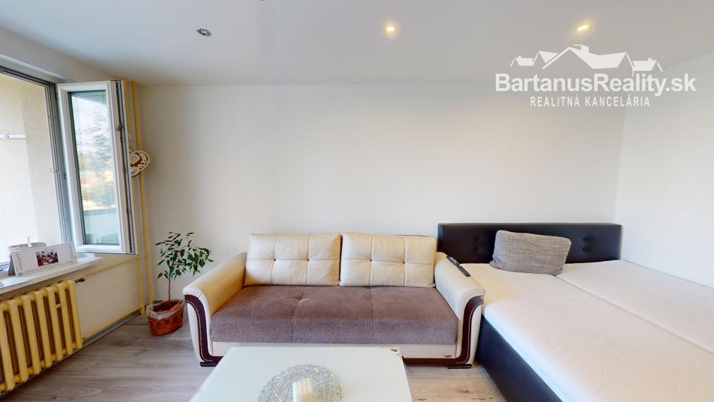 BartanusReality - !!!!! REZERVOVANÝ !!!!! kompletne zrekonštruovaný 2 izbový byt v Dubnici nad Váhom, Centrum I.