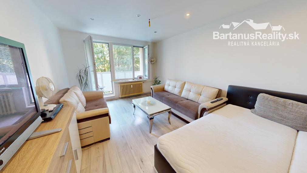 BartanusReality - !!!!! REZERVOVANÝ !!!!! kompletne zrekonštruovaný 2 izbový byt v Dubnici nad Váhom, Centrum I.