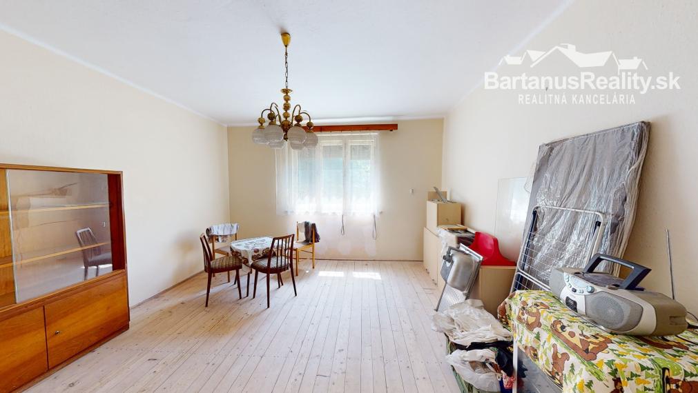 Na predaj starší rodinný dom v obci Horná Súča