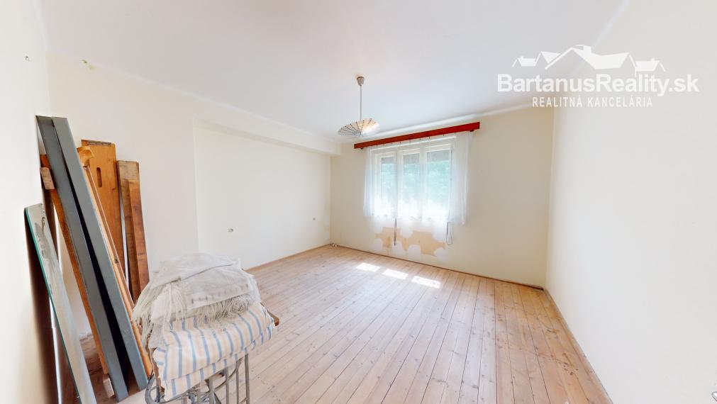 Na predaj starší rodinný dom v obci Horná Súča