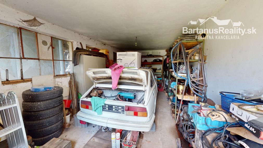 Na predaj starší rodinný dom v obci Horná Súča