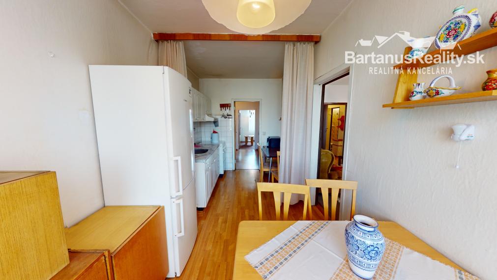 BartanusReality - !!!!! REZERVOVANÉ !!!!!Na prenájom 3 izbový byt v Trenčíne, Sihoť, Žilinská ulica.