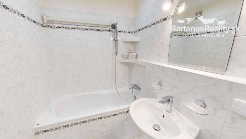 BartanusReality - !!!!! REZERVOVANÉ !!!!!  Na prenájom 3 izbový byt v Trenčianskych Tepliciach, Štvrť SNP.