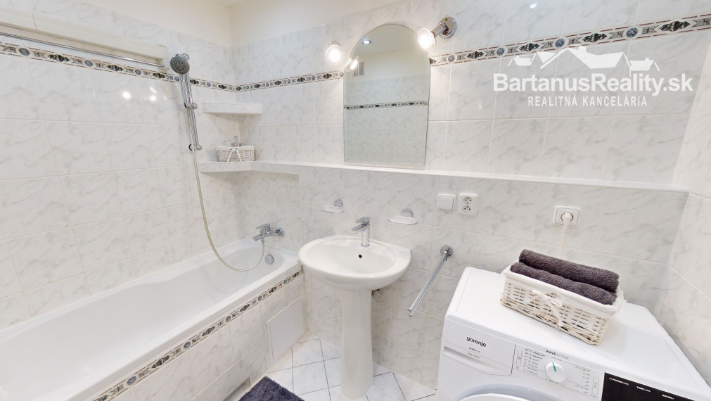 BartanusReality - !!!!! REZERVOVANÉ !!!!!  Na prenájom 3 izbový byt v Trenčianskych Tepliciach, Štvrť SNP.