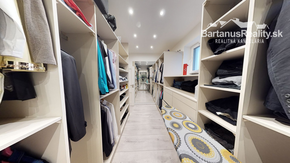 BartanusReality - Na predaj rodinný dom v Tr. Turnej