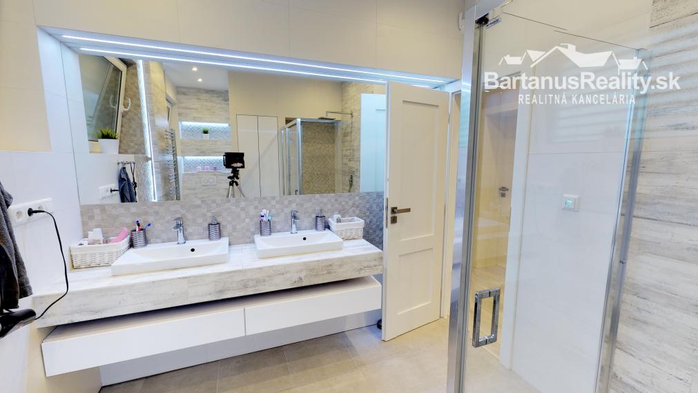 BartanusReality - Na predaj rodinný dom v Tr. Turnej