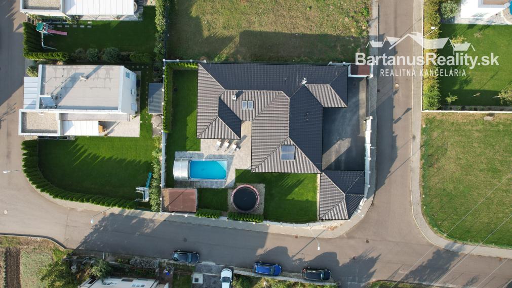 BartanusReality - Na predaj rodinný dom v Tr. Turnej