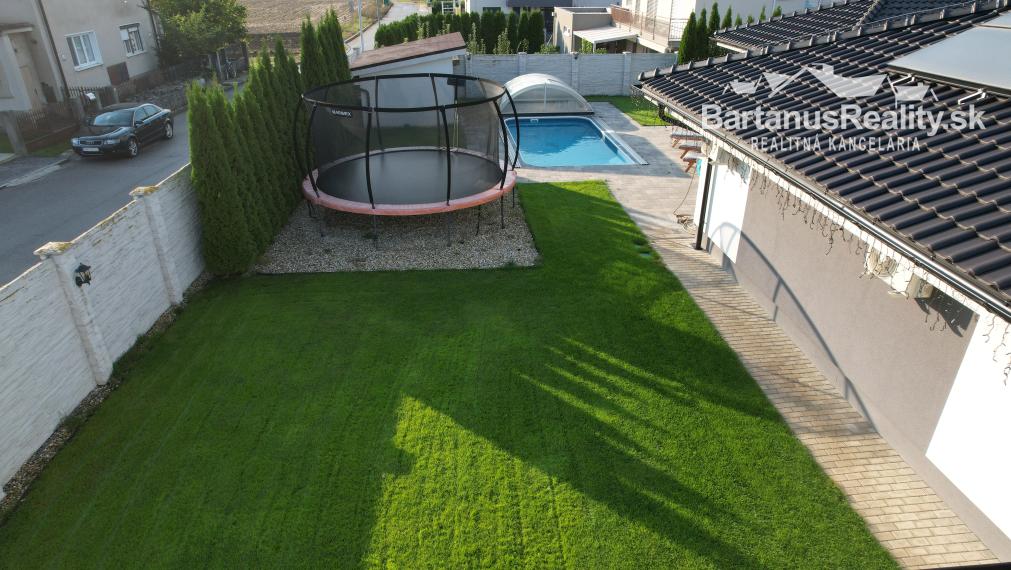 BartanusReality - Na predaj rodinný dom v Tr. Turnej