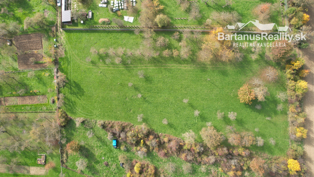 BartanusReality - Na predaj pozemok pre výstavbu rodinných domov v obci Trenčianske Mitice.