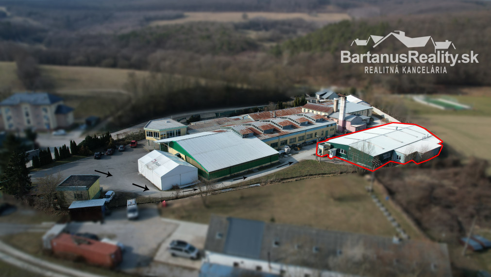 BartanusReality - Ponúkame na prenájom výrobnú halu o rozlohe 941 m2, nachádzajúcu sa v obci Selec.