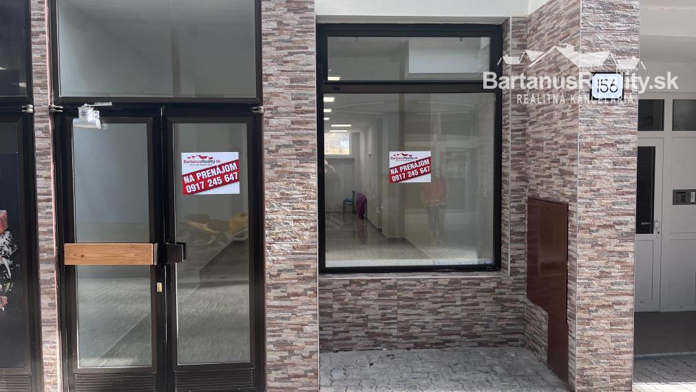 Na prenájom obchodno - kancelársky priestor v Dubnici nad Váhom.