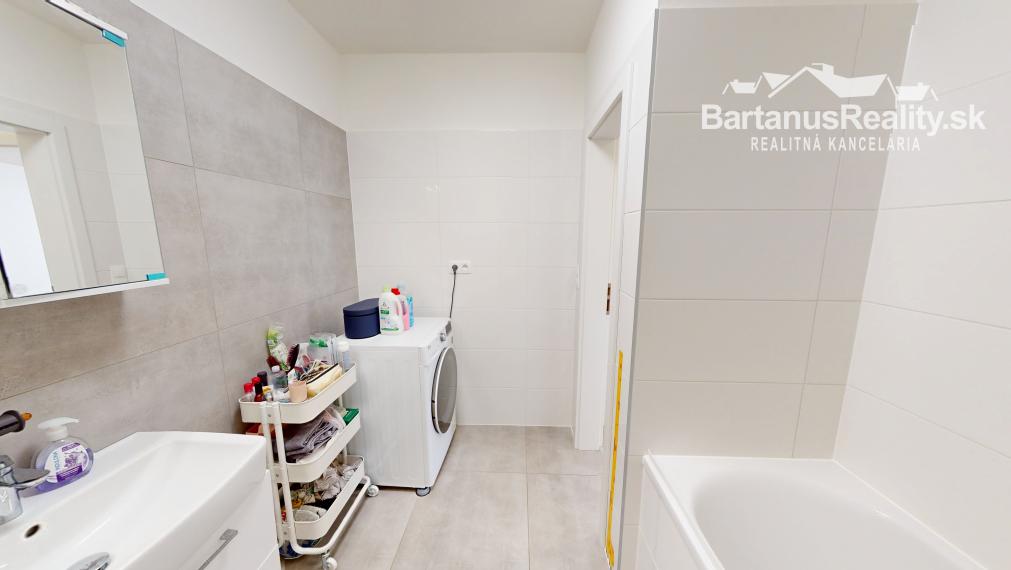 BartanusReality - !!!!! REZERVOVANÉ !!!!! novostavba rozmerného 3 izbového bytu v Trenčíne, Záblatie, Na pažiti.