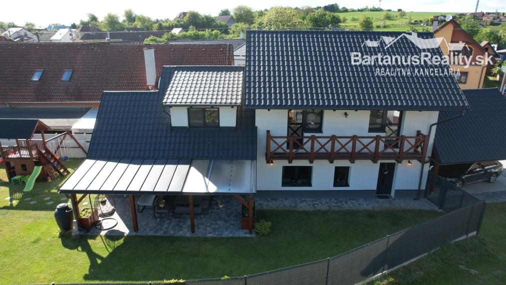 BartanusReality - !!! REZERVOVANÉ !!! rodinný dom za cenu bytu v obci Soblahov pri Trenčíne