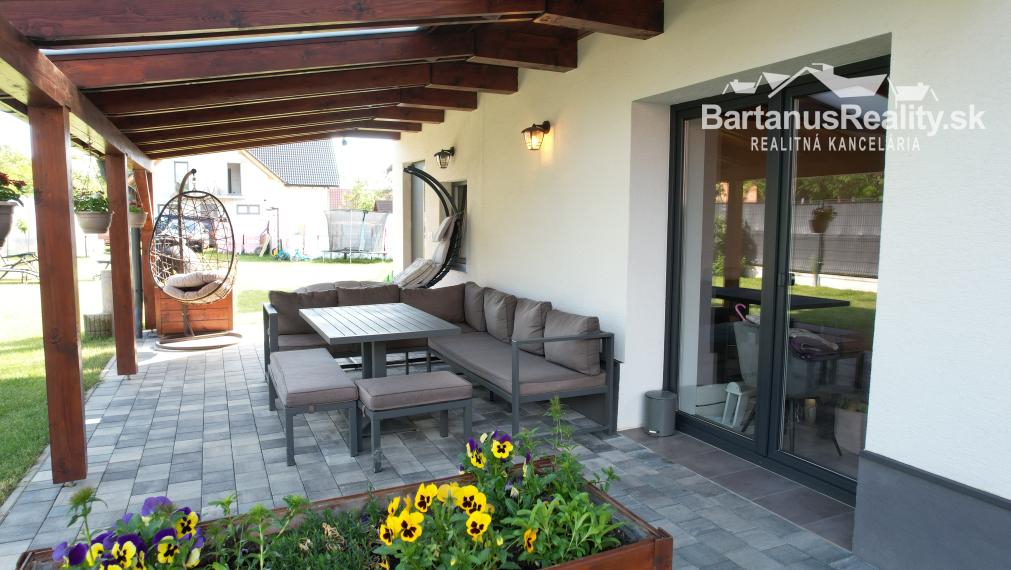 BartanusReality - !!! REZERVOVANÉ !!! rodinný dom za cenu bytu v obci Soblahov pri Trenčíne