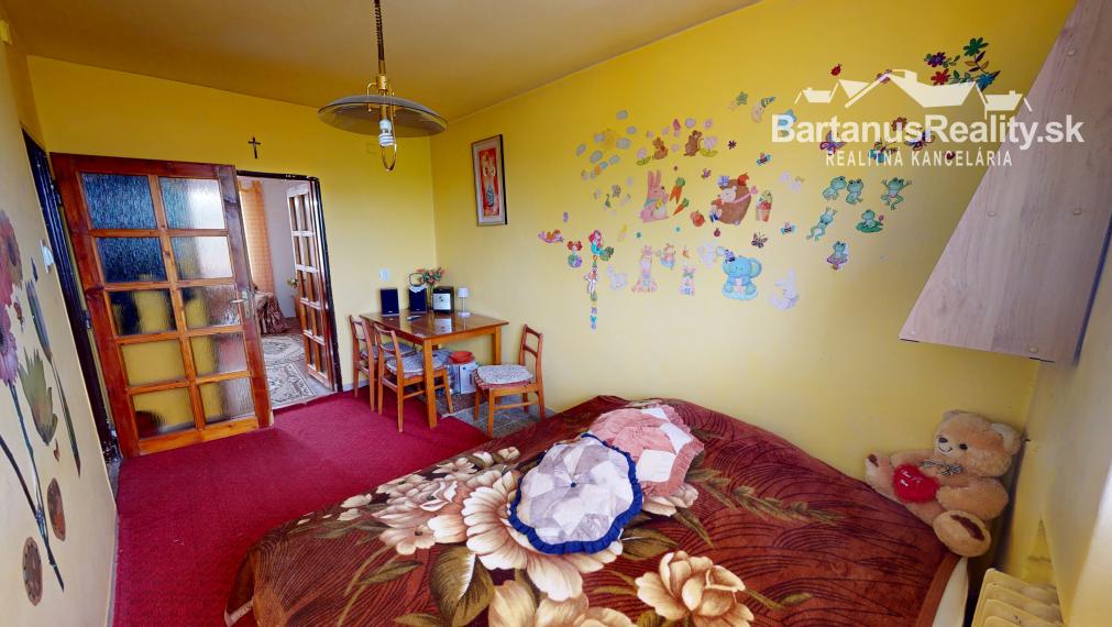 BartanusReality - !!!!! REZERVOVANÉ !!!!!   Na predaj zaujímavý, rozmerný 1 izbový byt v Novej Dubnici, ulica P. Jilemnického.