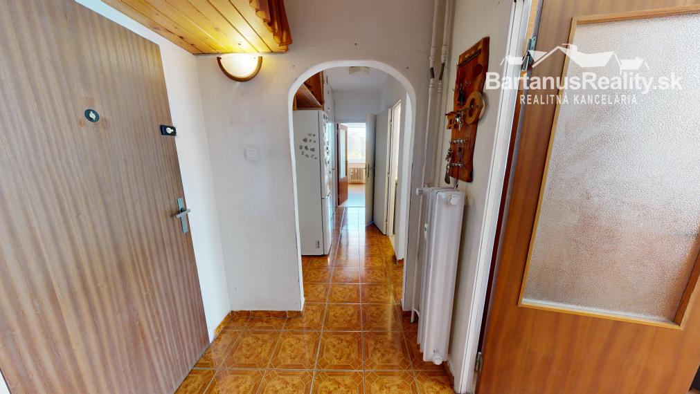 BartanusReality - Na predaj 3-izbový byt priamo v centre mesta Trenčín, ulica Horný Šianec.