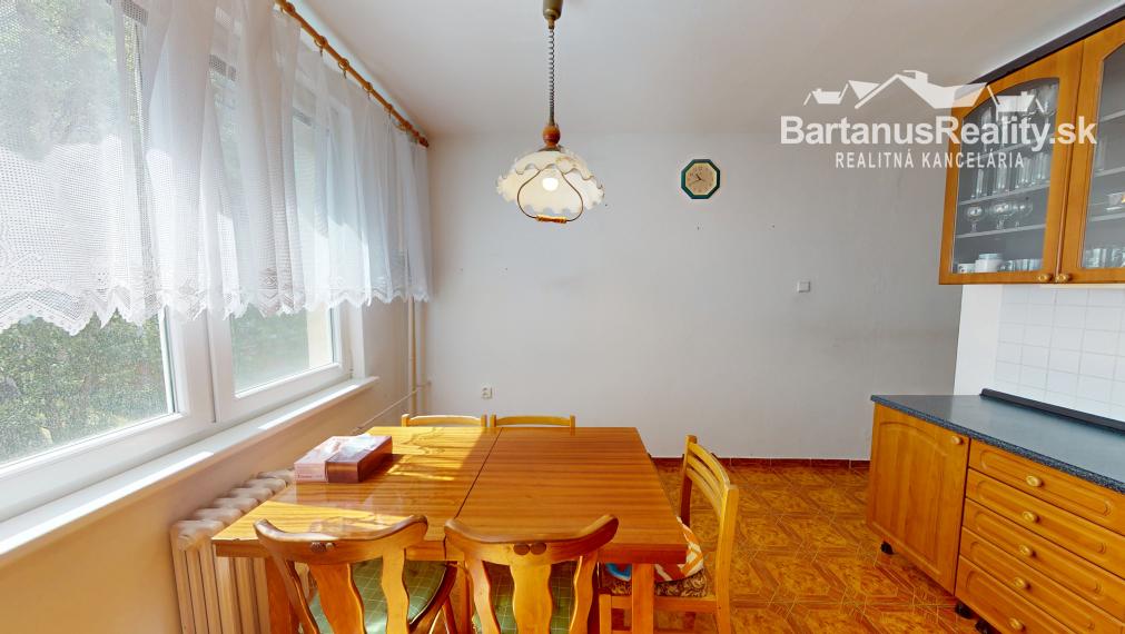 BartanusReality - Na predaj 3-izbový byt priamo v centre mesta Trenčín, ulica Horný Šianec.