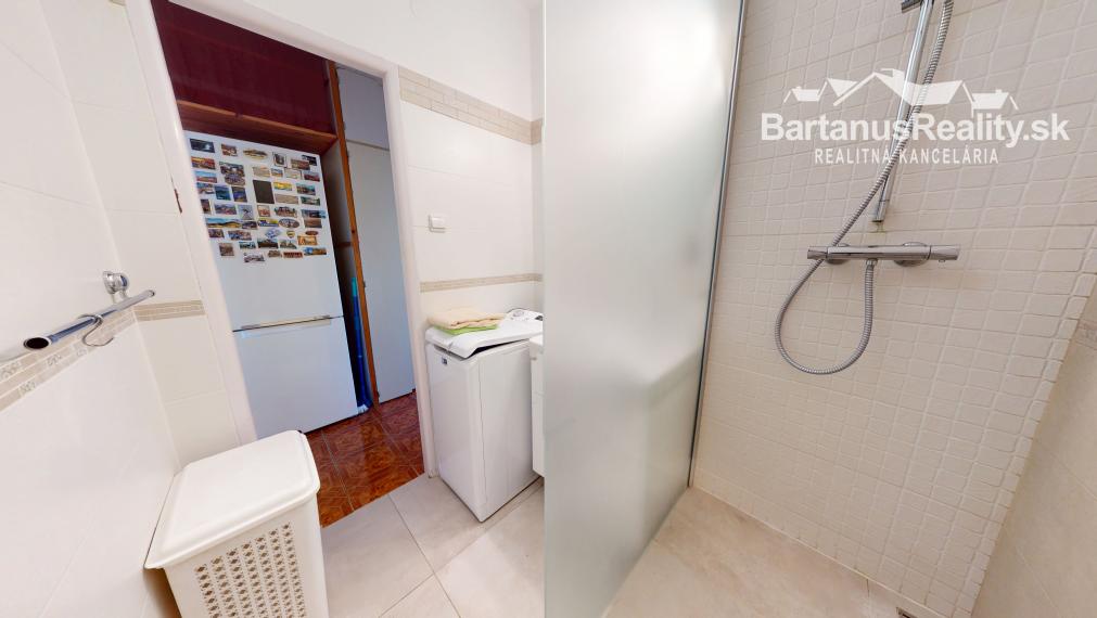 BartanusReality - Na predaj 3-izbový byt priamo v centre mesta Trenčín, ulica Horný Šianec.