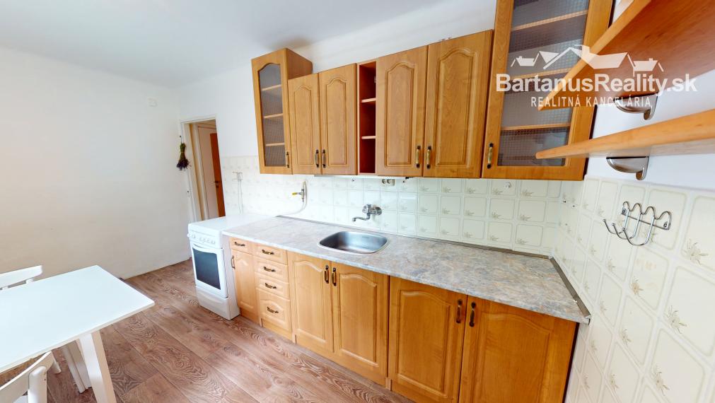 BartanusReality - !!!!! REZERVOVANÝ !!!!!  2-izbový byt v Trenčíne na ul. 28.októbra.