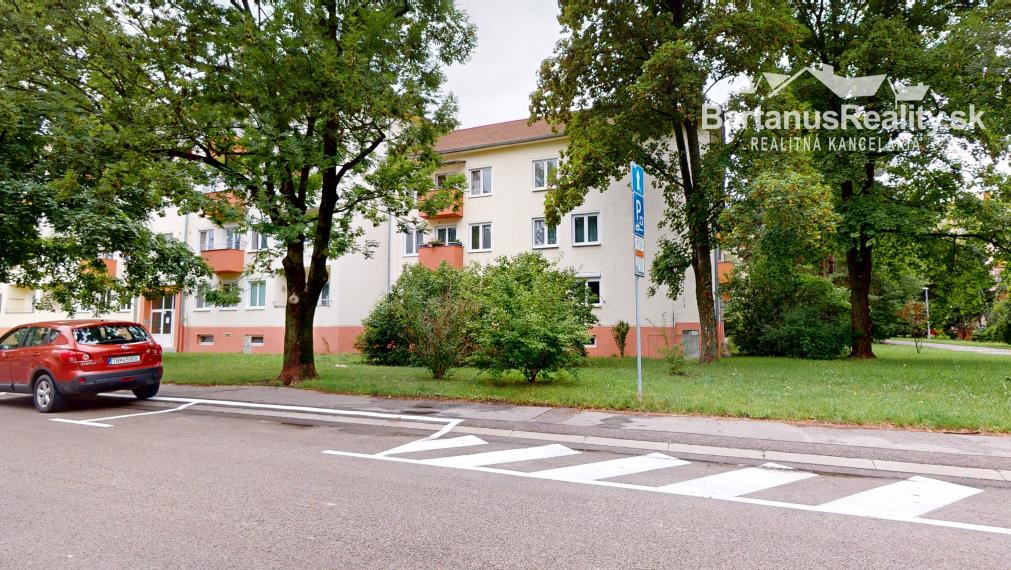 BartanusReality - !!!!! REZERVOVANÝ !!!!!  2-izbový byt v Trenčíne na ul. 28.októbra.