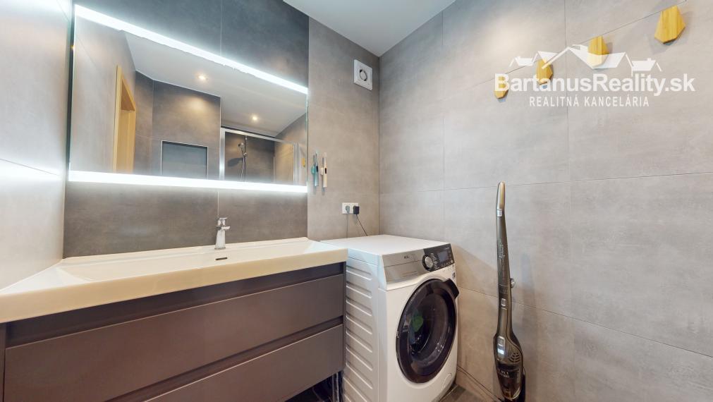 BartanusReality - !!!!! REZERVOVANÝ !!!!!  zrekonštruovaný 4 izbový byt v Trenčíne, Žilinská ulica.