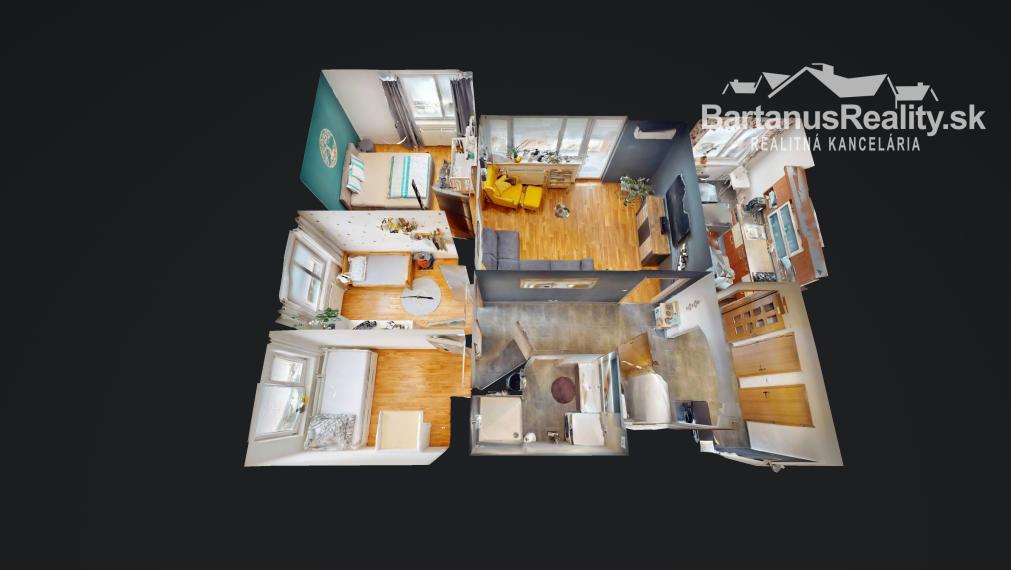 BartanusReality - !!!!! REZERVOVANÝ !!!!!  zrekonštruovaný 4 izbový byt v Trenčíne, Žilinská ulica.