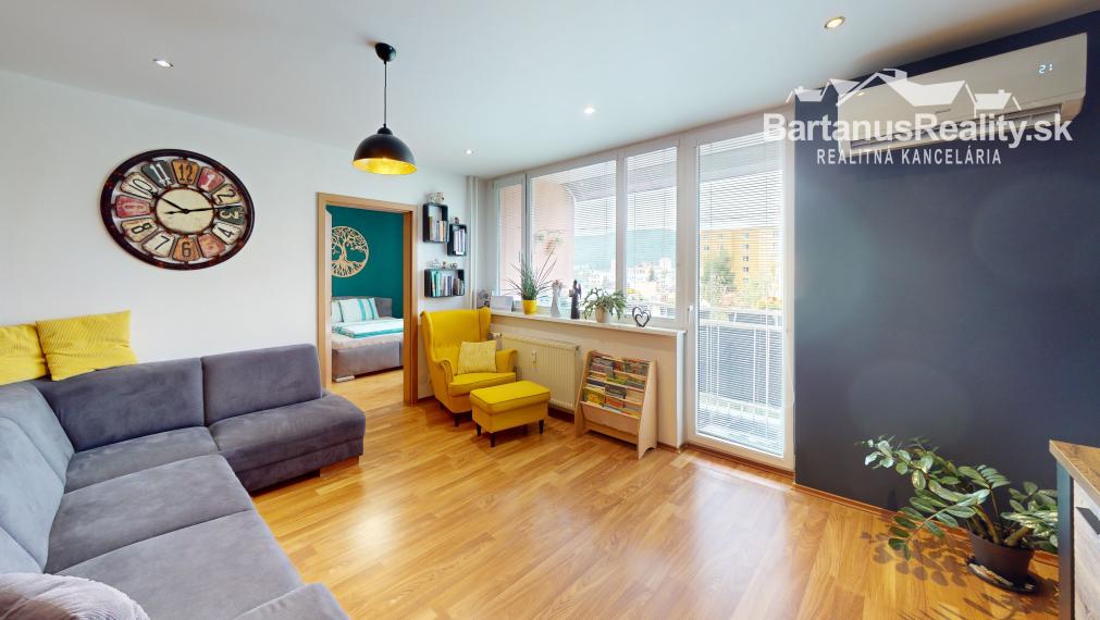 BartanusReality - !!!!! REZERVOVANÝ !!!!!  zrekonštruovaný 4 izbový byt v Trenčíne, Žilinská ulica.