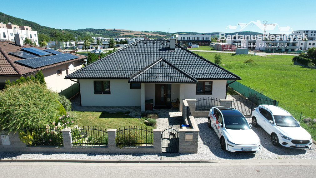 BartanusReality - Na predaj novostavbu 4izbového bungalovu na ul. Jána Prháčka v štvrti Vinohrady