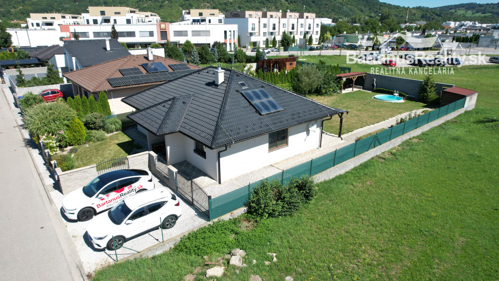 BartanusReality - Na predaj novostavbu 4izbového bungalovu na ul. Jána Prháčka v štvrti Vinohrady