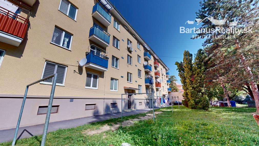 BartanusReality - Na predaj kompletne zrekoštruovaný 3 izbový byt v Novej Dubnici, P.O. Hviezdoslava.