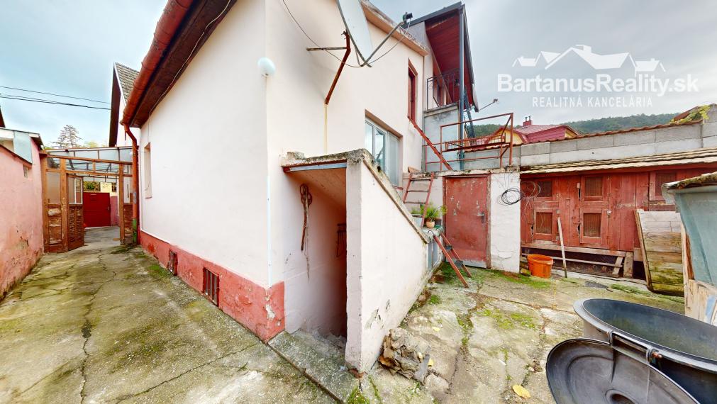 BartanusReality - Na predaj rodinný dom v Trenčíne, Partizánska ulica, pod Brezinou.