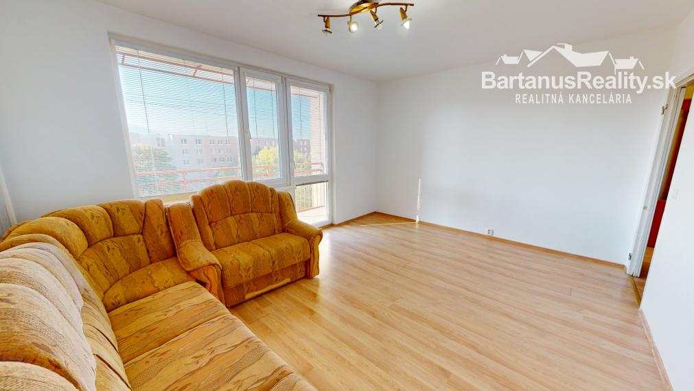 BartanusReality - !!!!! REZERVOVANÝ !!!!! zaujímavý 2 izbový byt v Trenčíne, Juh, Bazovského ulica.