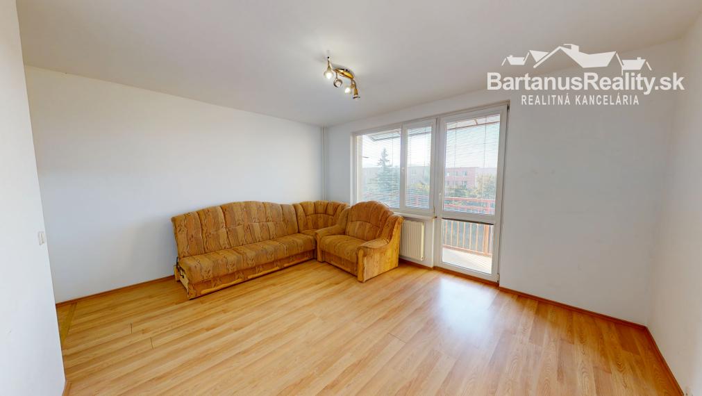 BartanusReality - !!!!! REZERVOVANÝ !!!!! zaujímavý 2 izbový byt v Trenčíne, Juh, Bazovského ulica.