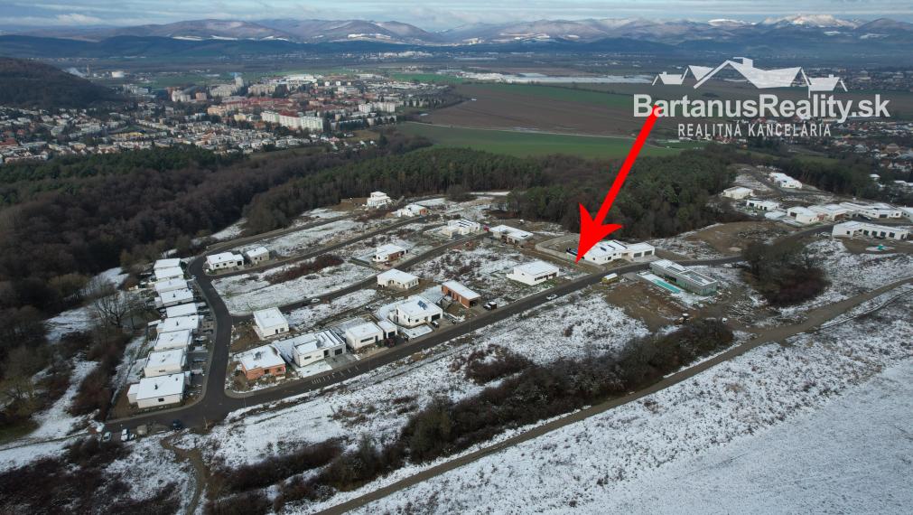 BartanusReality - Na predaj pozemok o rozlohe 907m2 pre výstavbu rodinného domu v Novej Dubnici, časť Medové Lúky.