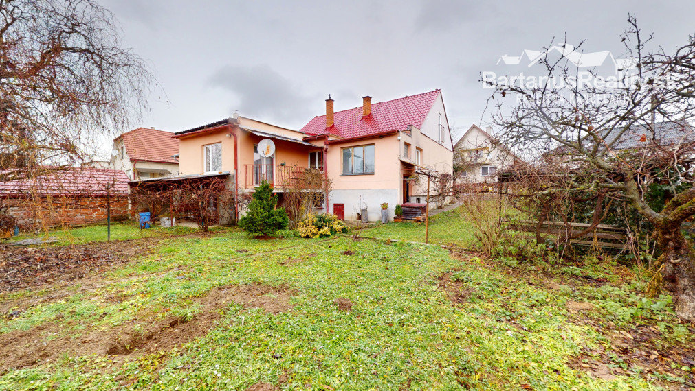 BartanusReality - Na predaj rodinný dom v obci Svinná pri Trenčíne.