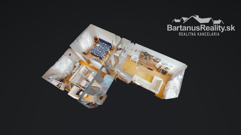 Na predaj čiastočne zrekonštruovaný 2 izbový byt na námestí v Novej Dubnici, Komenského sady.