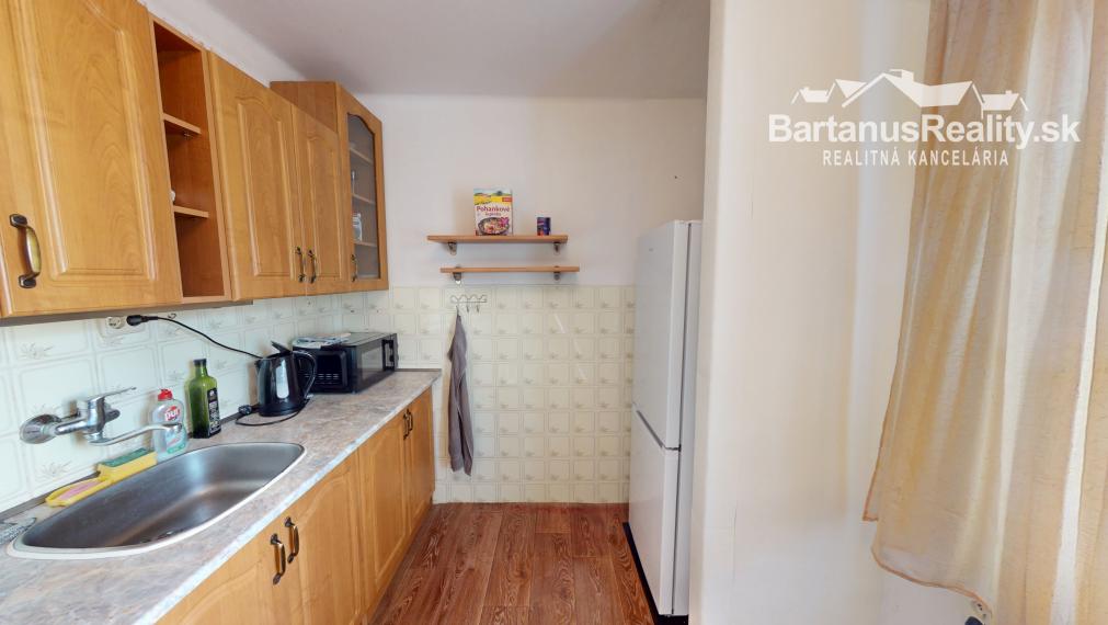 BartanusReality - Na predaj 2-izbový byt v Trenčíne na ul. 28.októbra.