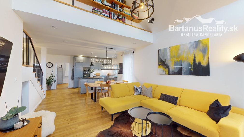 Na predaj novostavba rozmerného rodinného domu v Trenčianskej Turnej, časť Hámre.