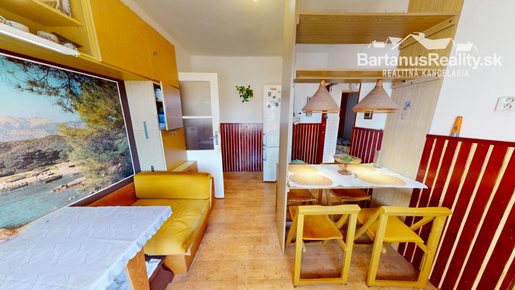 Na predaj starší rodinný dom priamo v meste Trenčín, Bezručova ulica.