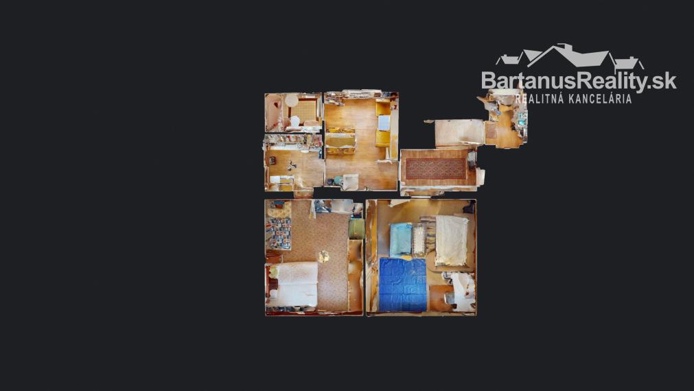 Na predaj starší rodinný dom priamo v meste Trenčín, Bezručova ulica.