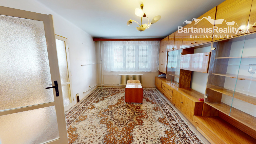 Na predaj 3-izbový byt v Trenčíne, časť Sihoť II, ul. Gagarinova o rozlohe 61 m.