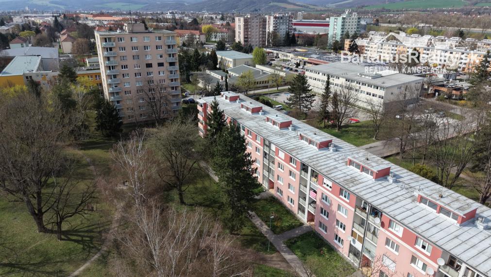 Na predaj 3-izbový byt v Trenčíne, časť Sihoť II, ul. Gagarinova o rozlohe 61 m.