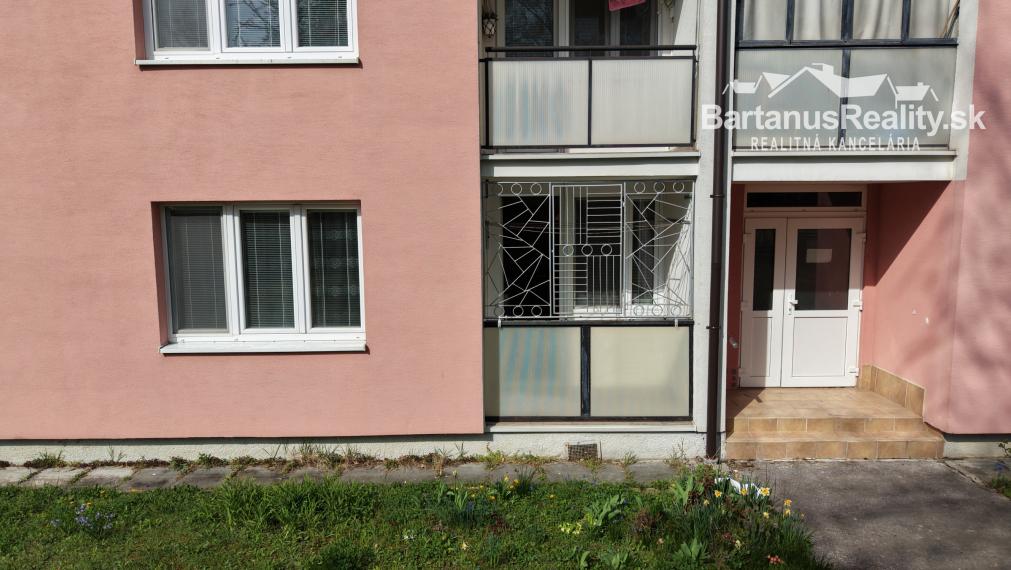 Na predaj 3-izbový byt v Trenčíne, časť Sihoť II, ul. Gagarinova o rozlohe 61 m.