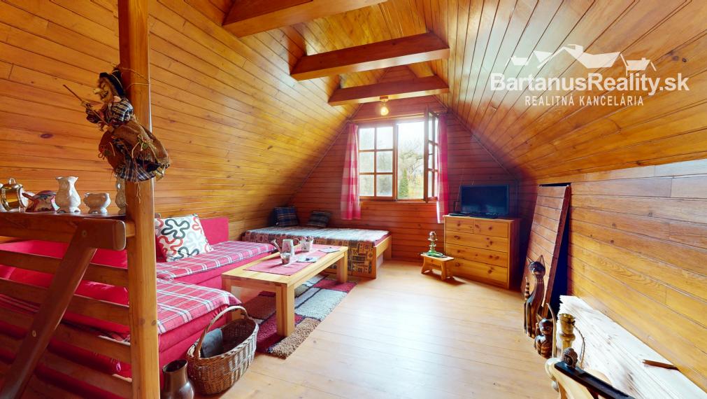 Ponúkame na predaj podpivničenú chatu so záhradou v Dubnici nad Váhom, časť Blížne doliny (chobot).