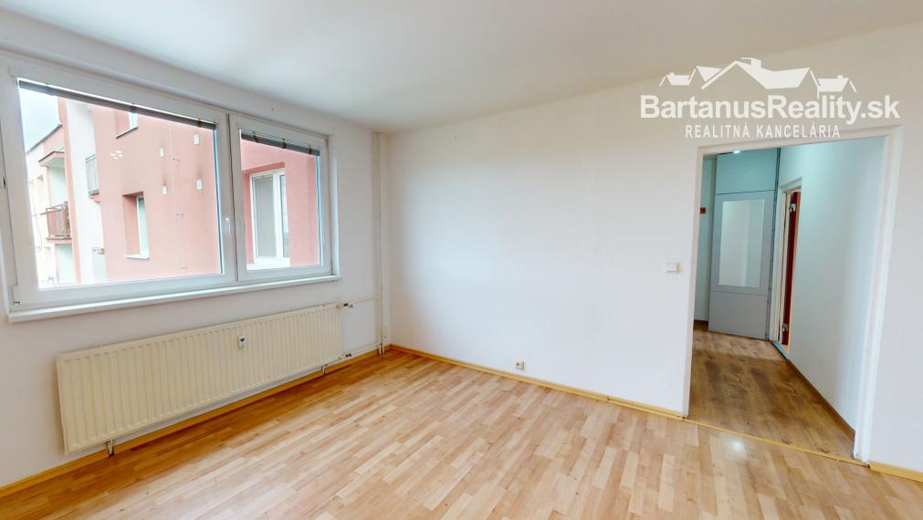 Na prenájom 3 izbový byt v Trenčíne, Juh, Východná ulica.