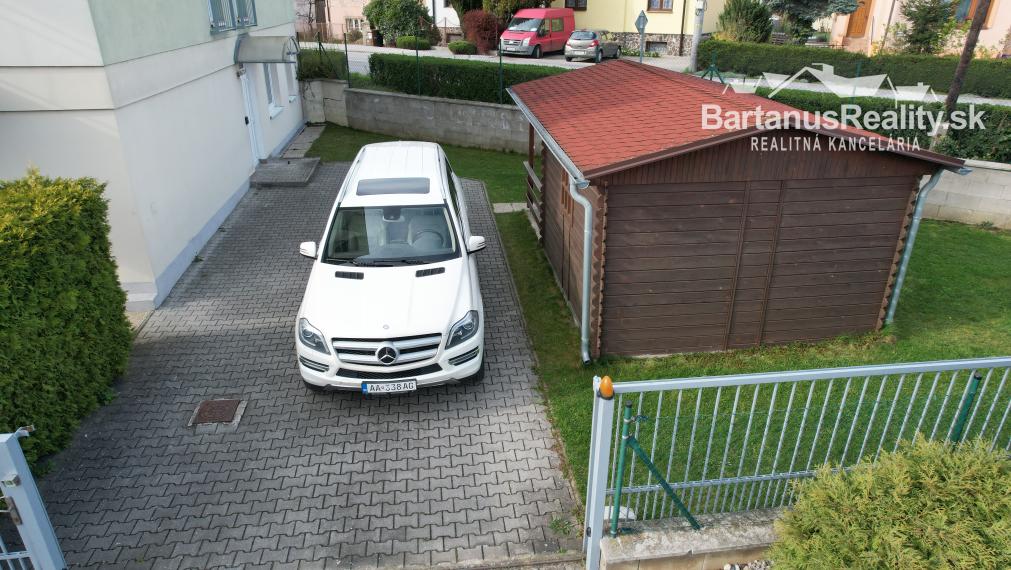 Na prenájom 5-izbový byt na ul. Vlárska v Trenčíne.